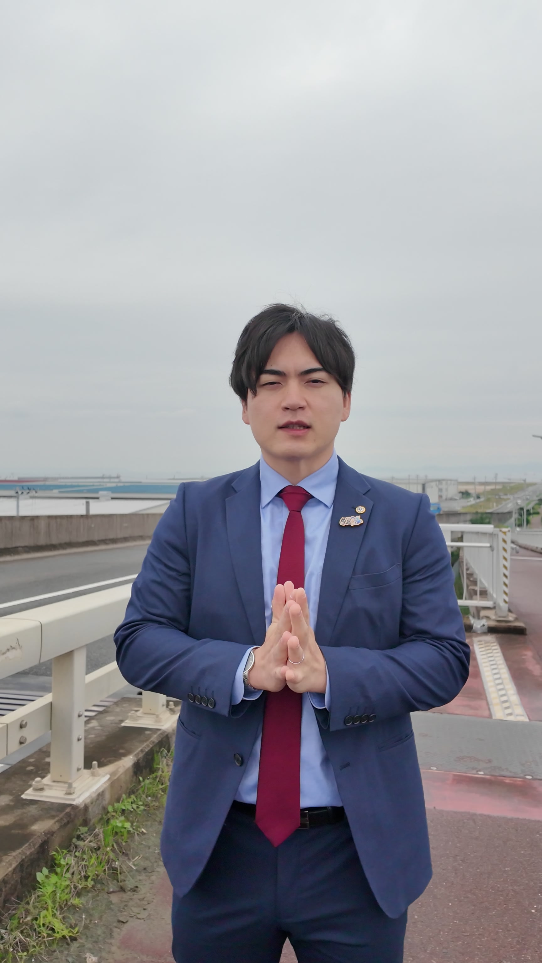 2026年10月5日、阪南2区で説明動画を撮影する前田将臣